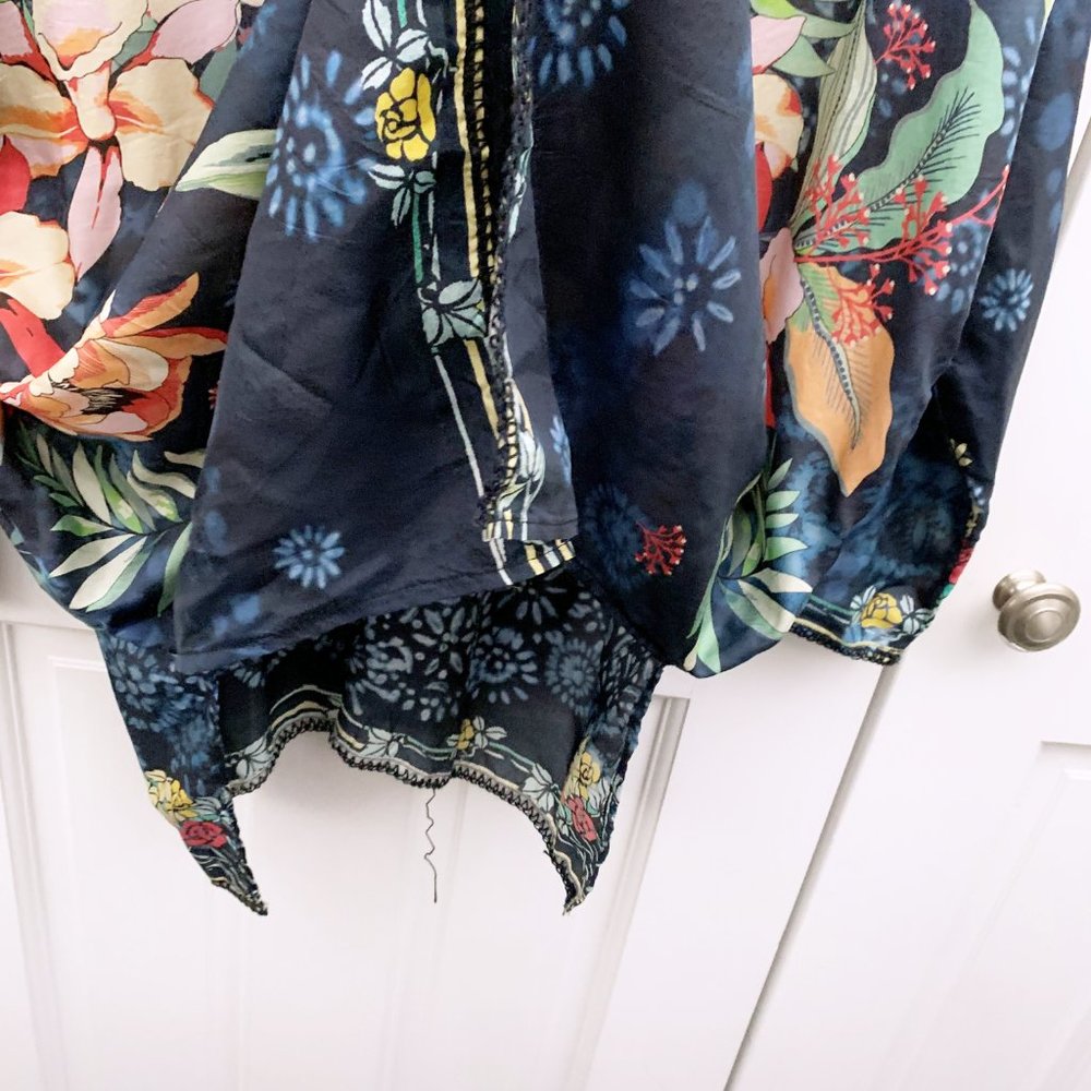 Johnny Was Nelia Floral-Print Button-Front Long-Sleeve Silk Shirt - Picture 11 of 16